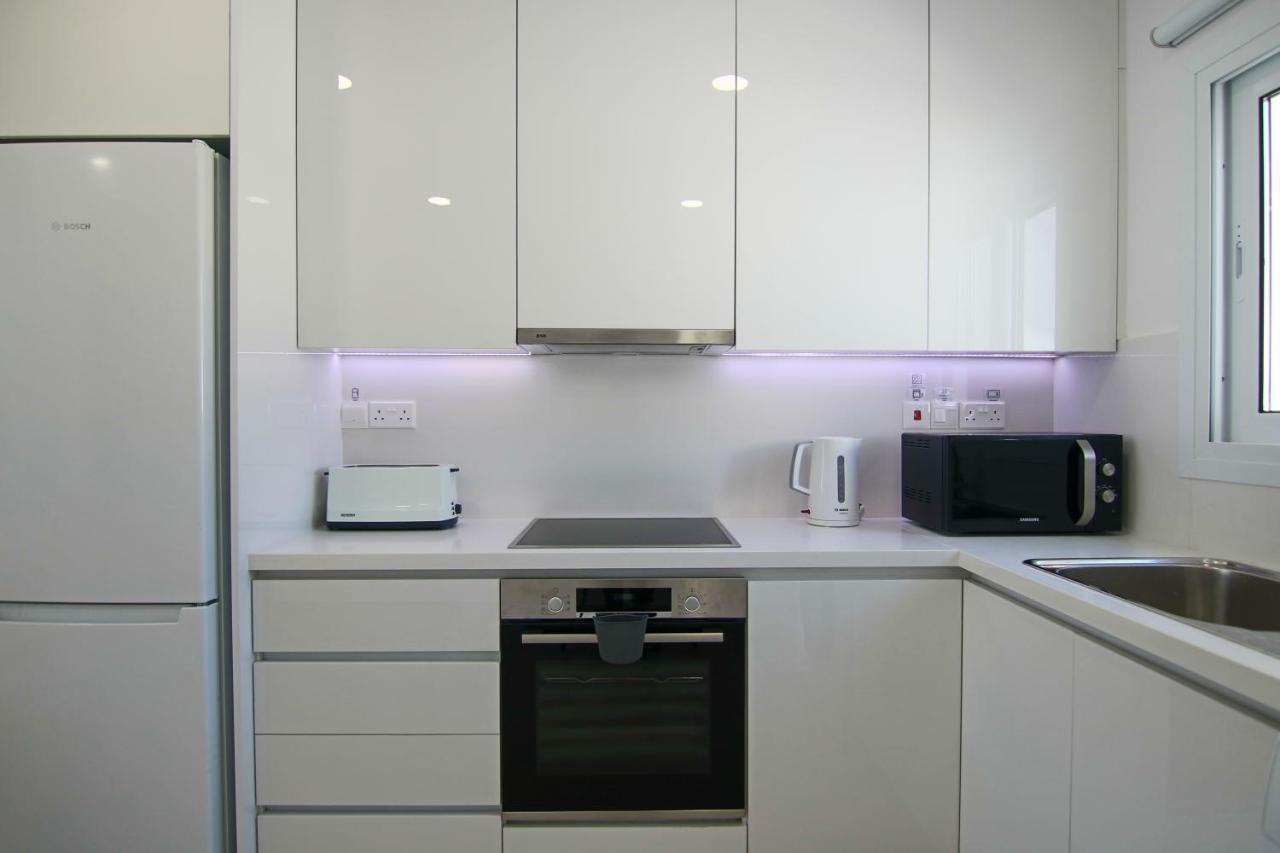 Phaedrus Living: Seaview Luxury Flat Limnaria 114 Lägenhet Paphos Exteriör bild